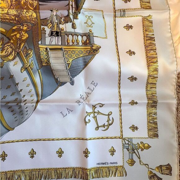 HERMÈS La Rèale-Vue du Carrosse de la Galère Silk Scarf - Picture 5 of 10